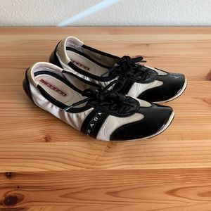 Vintage Prada Black & Beige Lace Up Flats